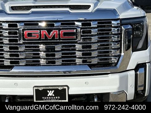 New 2026 GMC Sierra 2500 Denali w/ Denali Reserve Package image 10