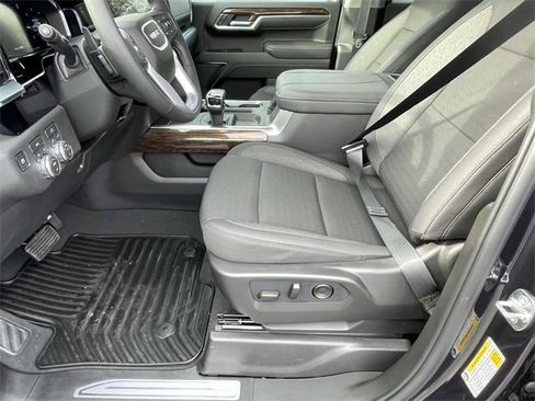New 2026 GMC Sierra 1500 Elevation image 12