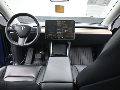 Used 2020 Tesla Model Y Long Range image 22
