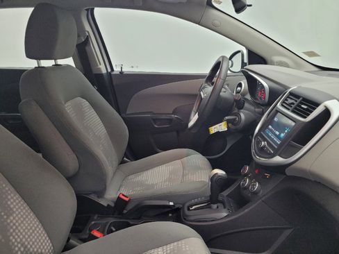 Used 2017 Chevrolet Sonic LT image 21