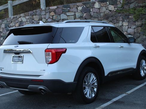 Used 2020 Ford Explorer Limited image 9