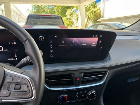 Used 2025 Buick Encore GX Preferred image 17