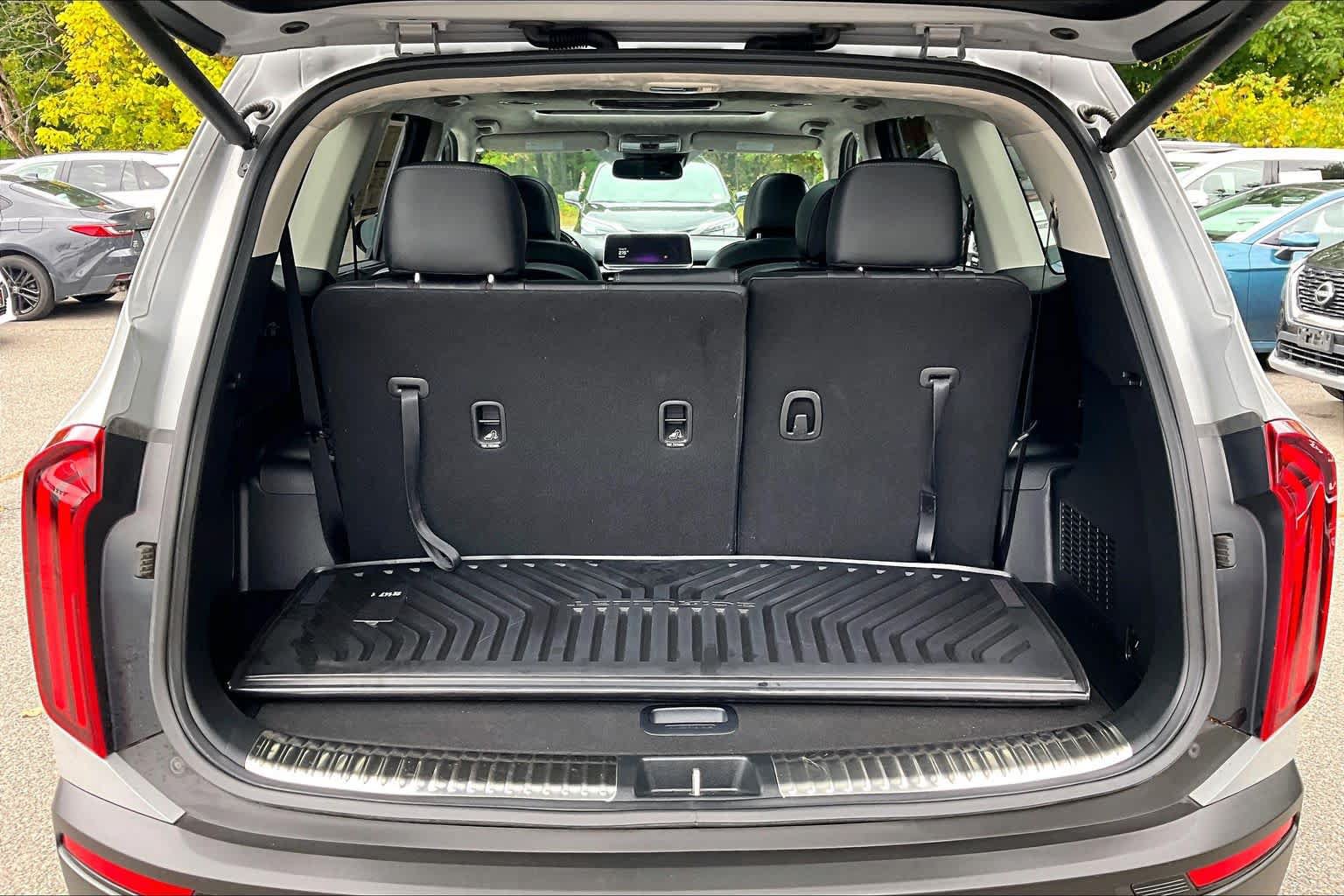 Used 2022 Kia Telluride SX w/ SX Prestige Package AWD/4WD image 31