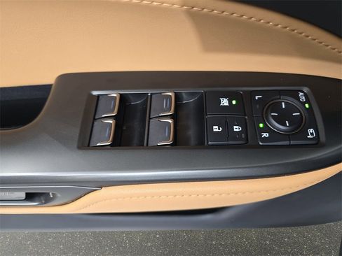 Certified 2025 Lexus NX 350 350h Base image 31