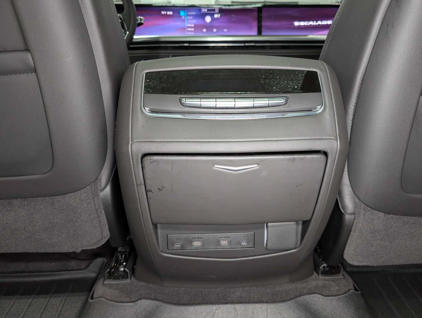 Certified 2026 Cadillac Escalade ESV Platinum Sport w/ LPO, ONYX Package AWD/4WD image 21