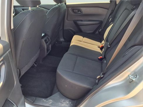 Used 2024 Nissan Rogue S FWD image 22