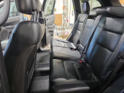 Used 2021 Jeep Grand Cherokee Limited w/ Premium Lighting Group AWD/4WD image 13