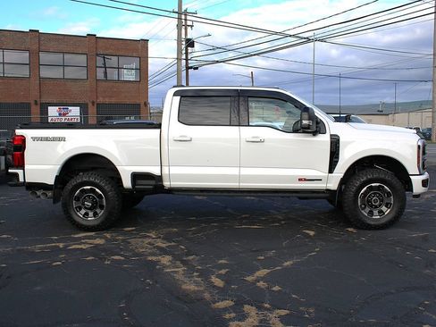 Used 2024 Ford F250 Lariat w/ Tremor Off-Road Package AWD/4WD image 3