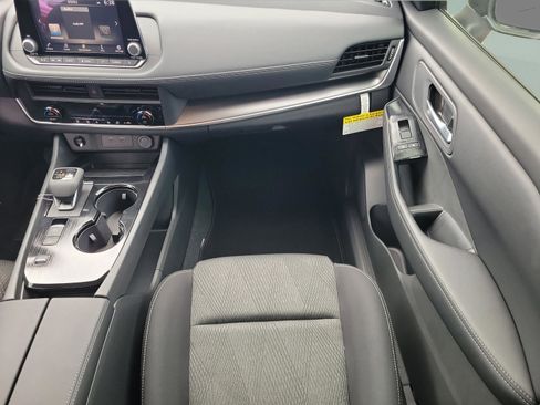 New 2026 Nissan Rogue SV image 17
