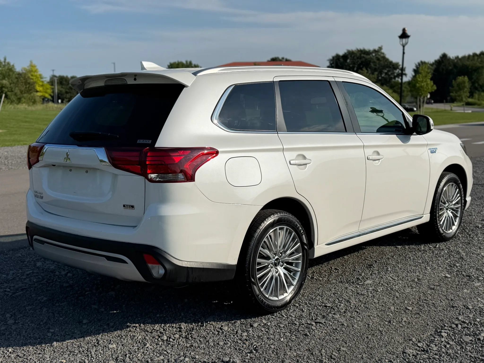 Used 2022 Mitsubishi Outlander GT AWD/4WD image 4