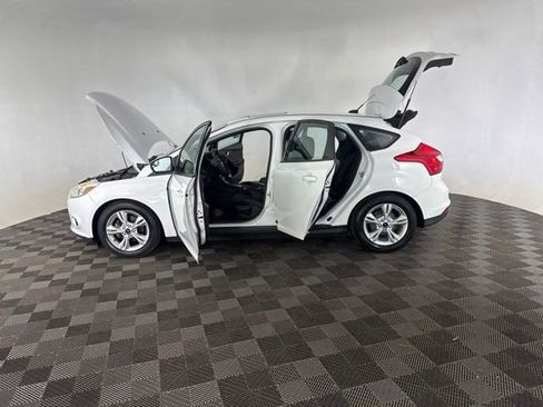 Used 2014 Ford Focus SE FWD image 9