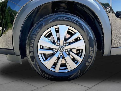 Used 2025 Nissan Pathfinder SV AWD/4WD image 11