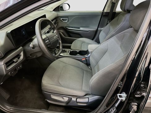 Used 2025 Kia K4 LXS FWD image 13