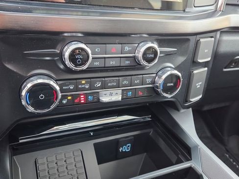 New 2026 Ford F350 Lariat w/ Black Appearance Package image 24