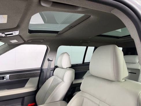Used 2024 Hyundai Santa Fe Limited image 25
