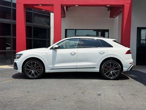Used 2023 Audi Q8 Premium Plus w/ Premium Plus Package AWD/4WD image 4
