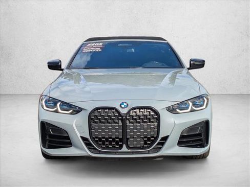 Used 2022 BMW M440i Convertible image 2