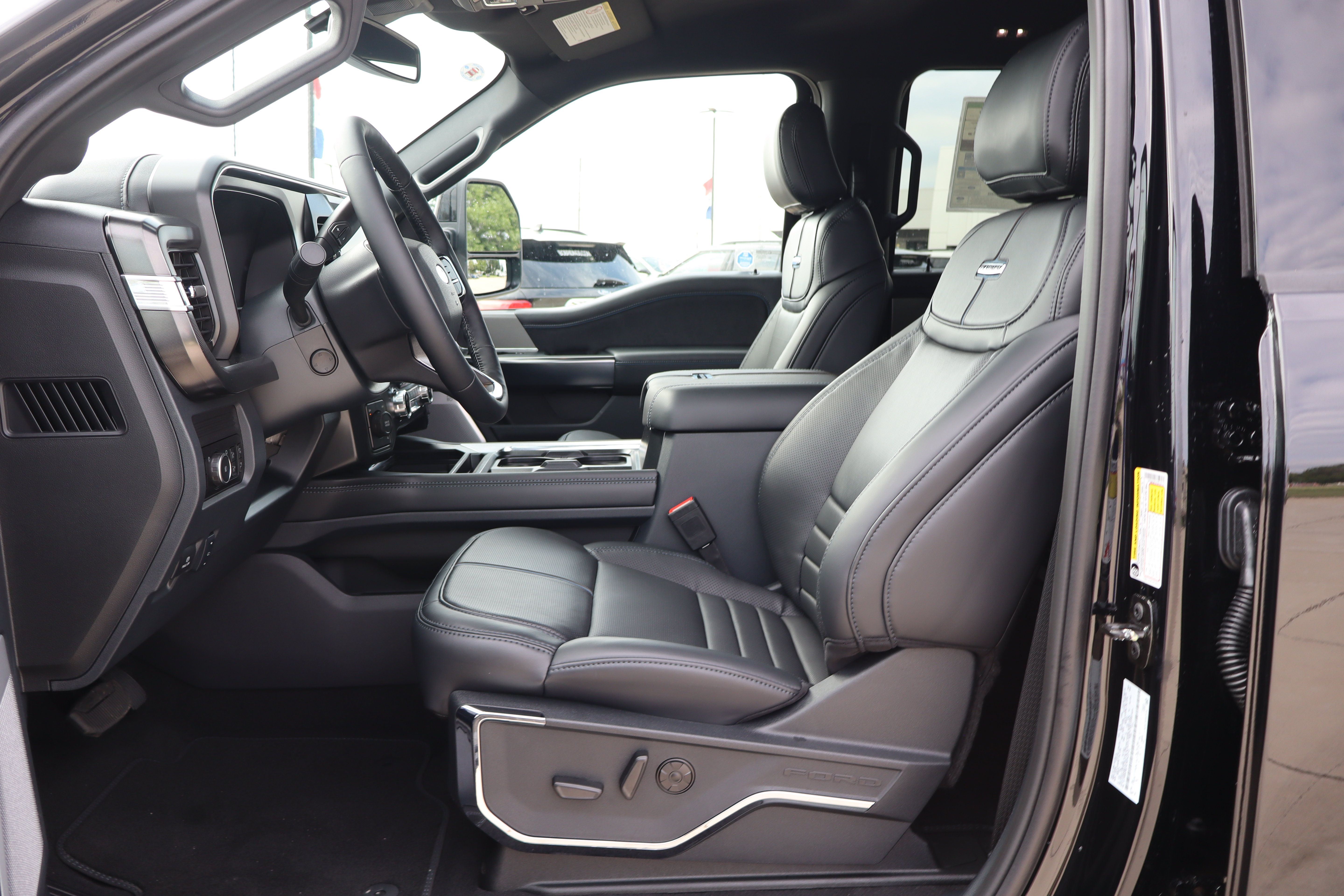 New 2026 Ford F350 Platinum AWD/4WD image 9