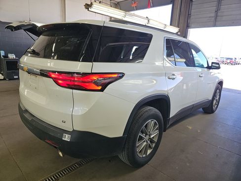Used 2022 Chevrolet Traverse LT FWD image 6