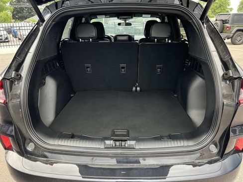 Used 2024 Ford Escape ST-Line w/ Tech Pack #1 AWD/4WD image 10