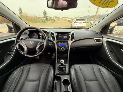 Used 2014 Hyundai Elantra GT w/ Option Group 03 FWD image 11