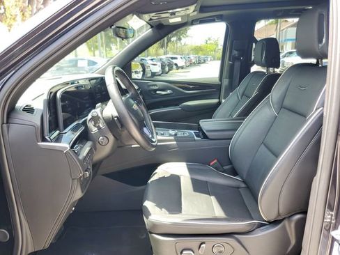 Certified 2024 Cadillac Escalade Sport w/ LPO, ONYX Package image 17