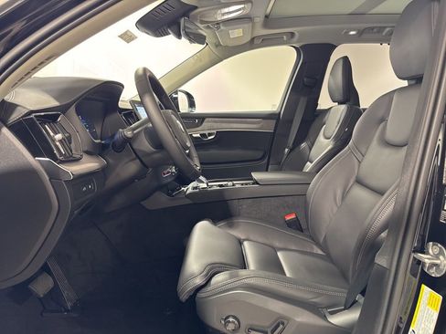 New 2026 Volvo XC90 T8 Ultra w/ Protection Package Premier AWD/4WD image 19