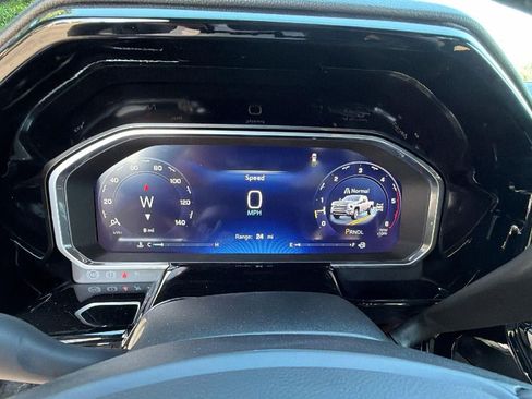 New 2026 Chevrolet Silverado 2500 High Country w/ High Country Premium Package AWD/4WD image 25