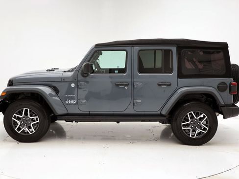 Used 2024 Jeep Wrangler Sahara w/ Technology Group image 6