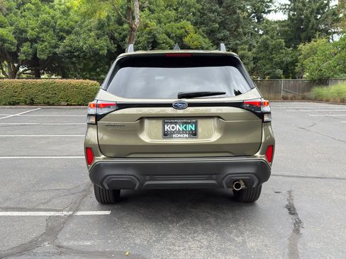 Used 2025 Subaru Forester Limited image 5