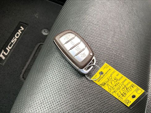 Used 2017 Hyundai Tucson Limited AWD/4WD image 15