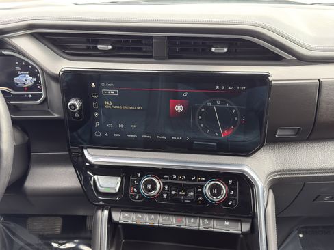 Used 2023 GMC Sierra 1500 Denali w/ Technology Package image 40