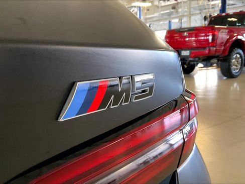Used 2026 BMW M5 Touring w/ M Driver's Package AWD/4WD image 9