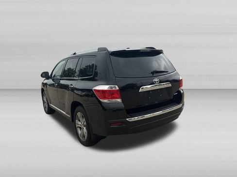 Used 2013 Toyota Highlander Limited AWD/4WD image 6