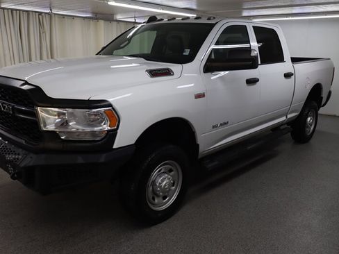 Used 2022 RAM 2500 Tradesman AWD/4WD image 3