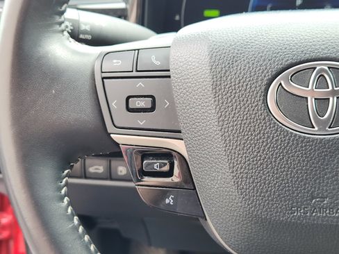 Certified 2025 Toyota Camry SE FWD image 21
