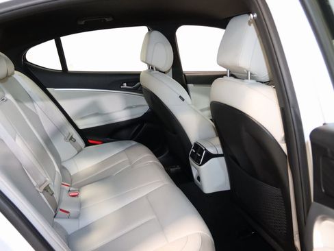 Used 2024 Genesis G70 2.5T image 58