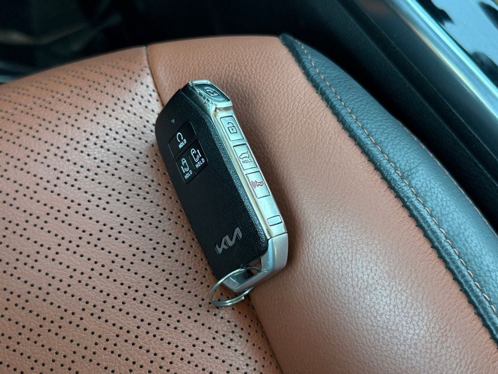 Used 2022 Kia Carnival SX Prestige FWD image 30