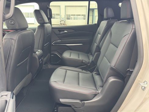 New 2026 Chevrolet Traverse Z71 w/ Enhanced Driving Package image 23