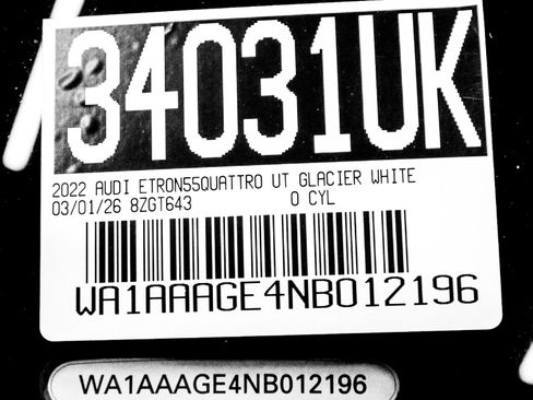 Used 2022 Audi e-tron Premium image 31