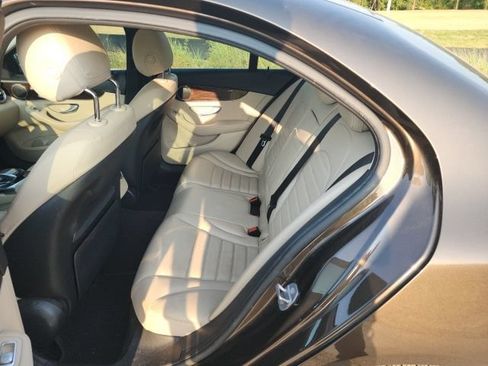 Used 2018 Mercedes-Benz C 300 4MATIC Sedan image 14