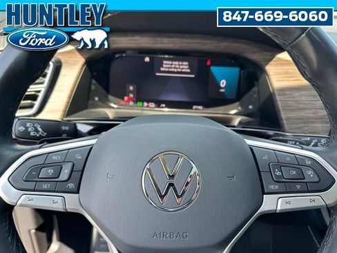 Used 2024 Volkswagen Atlas SEL Premium R-Line AWD/4WD image 31