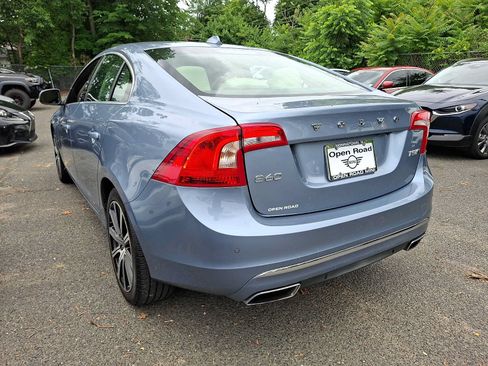 Used 2017 Volvo S60 T5 Inscription w/ Climate Package AWD/4WD image 4