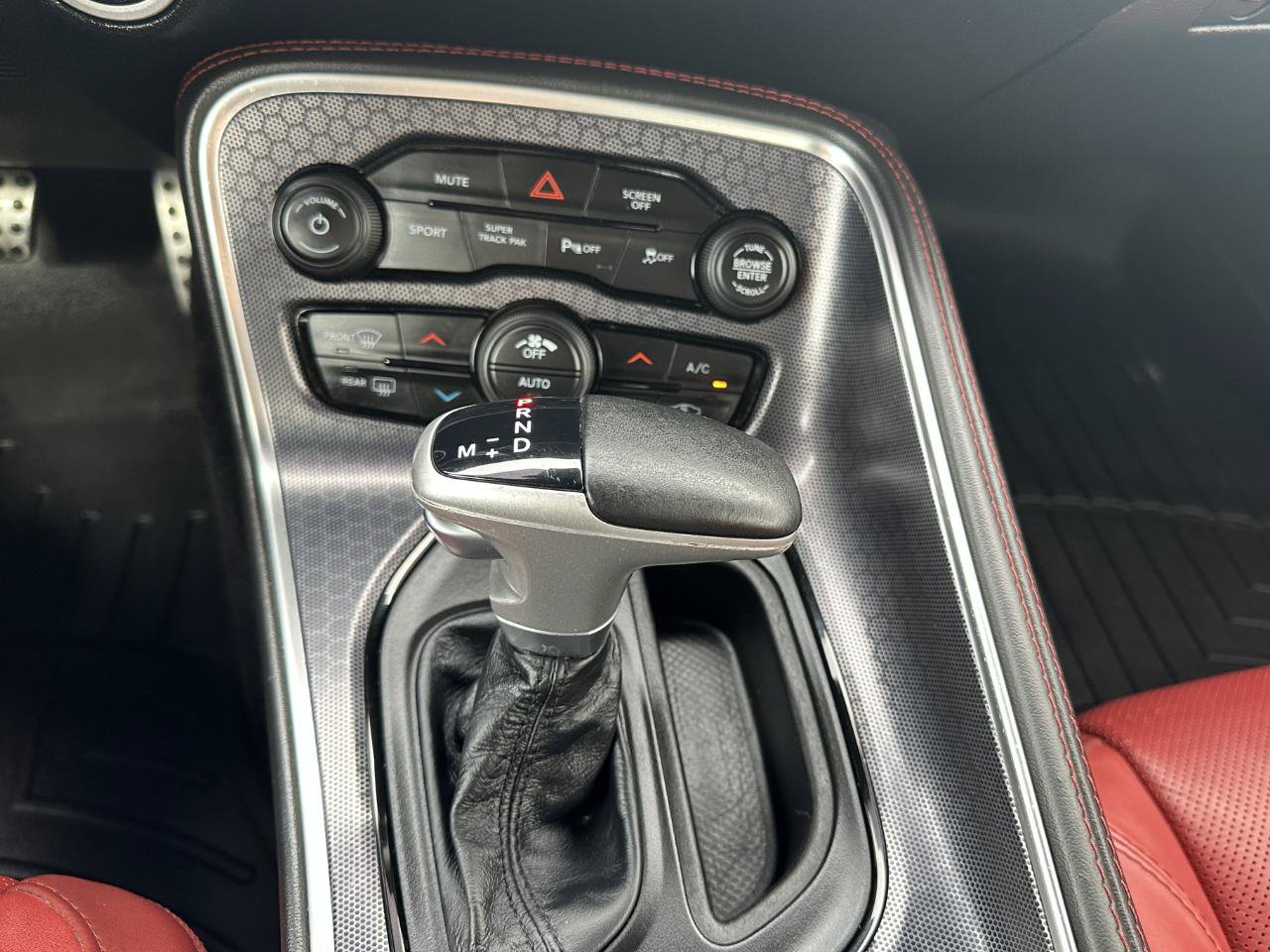 Used 2017 Dodge Challenger GT AWD/4WD image 54