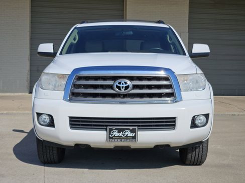 Used 2011 Toyota Sequoia SR5 image 6