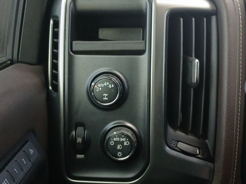 Used 2018 Chevrolet Silverado 1500 LTZ w/ Texas Edition AWD/4WD image 12