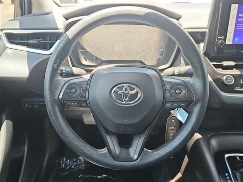 Used 2023 Toyota Corolla LE FWD image 11
