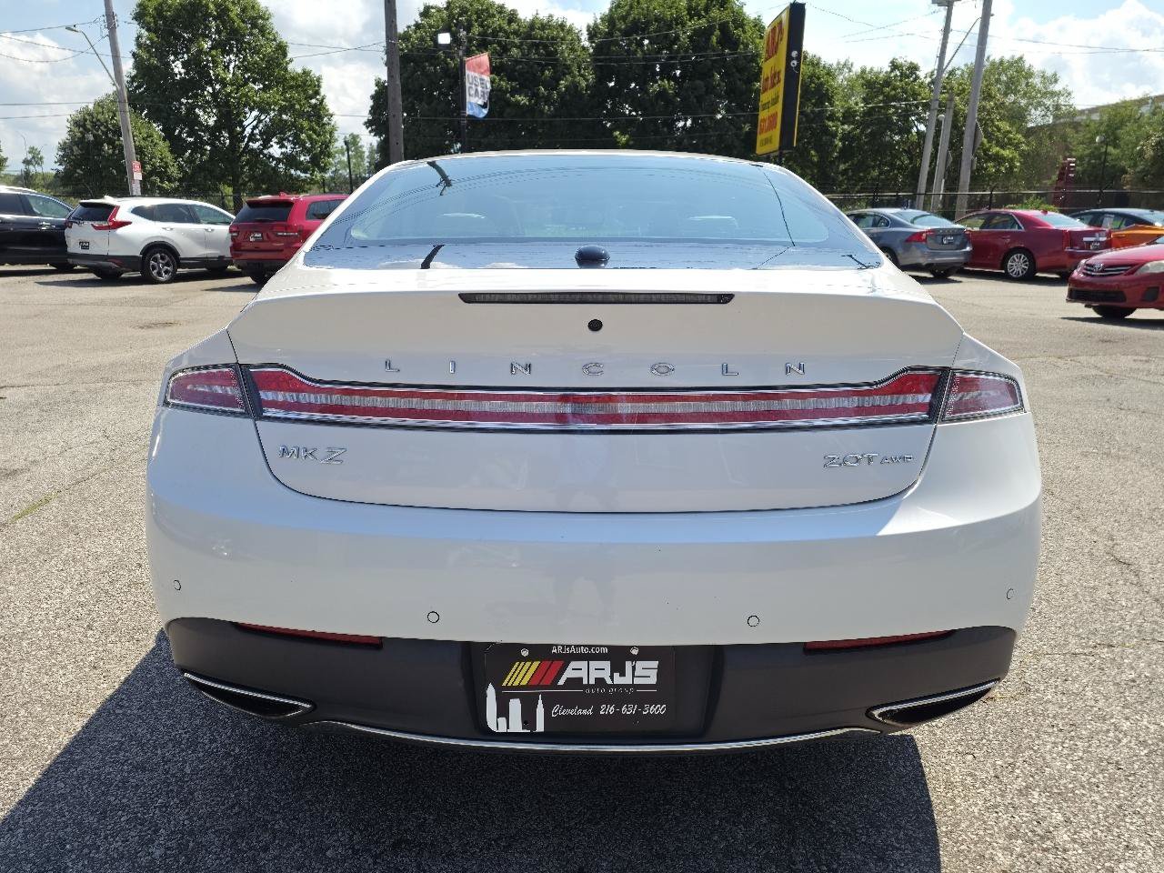 Used 2018 Lincoln MKZ Select w/ Select Plus Package AWD/4WD image 6
