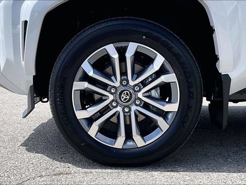 New 2026 Toyota 4Runner Limited AWD/4WD image 12