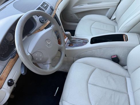 Used 2006 Mercedes-Benz E 350 Sedan image 14